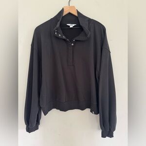 Black Cropped Joy Lab Sweatshirt SIZE Large